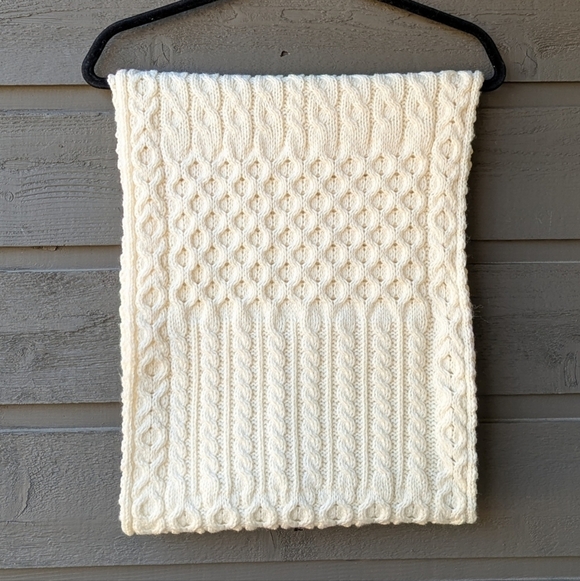 NWOT Aran Sweater Market Cream Cable Knit Scarf Buttons 100% Merino Wool - Picture 4 of 6